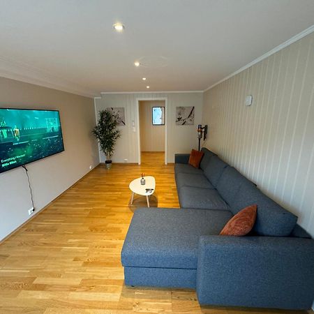 Charming 3-Bedroom Apartment In The Heart Of Kristiansund Luaran gambar