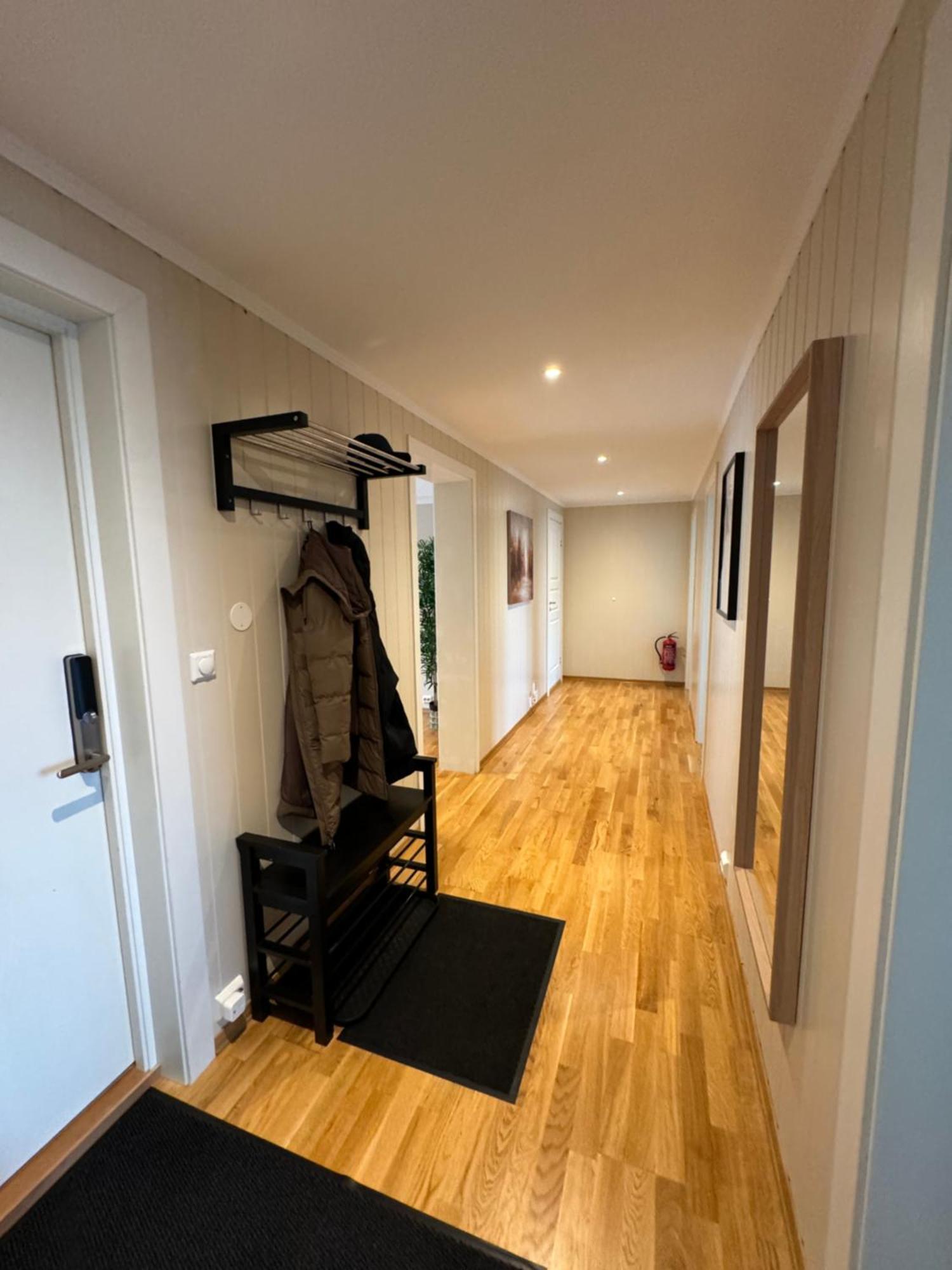 Charming 3-Bedroom Apartment In The Heart Of Kristiansund Luaran gambar