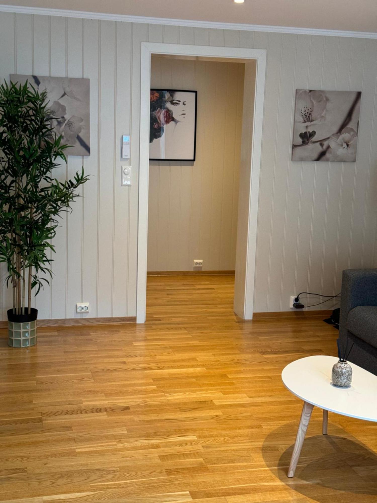 Charming 3-Bedroom Apartment In The Heart Of Kristiansund Luaran gambar