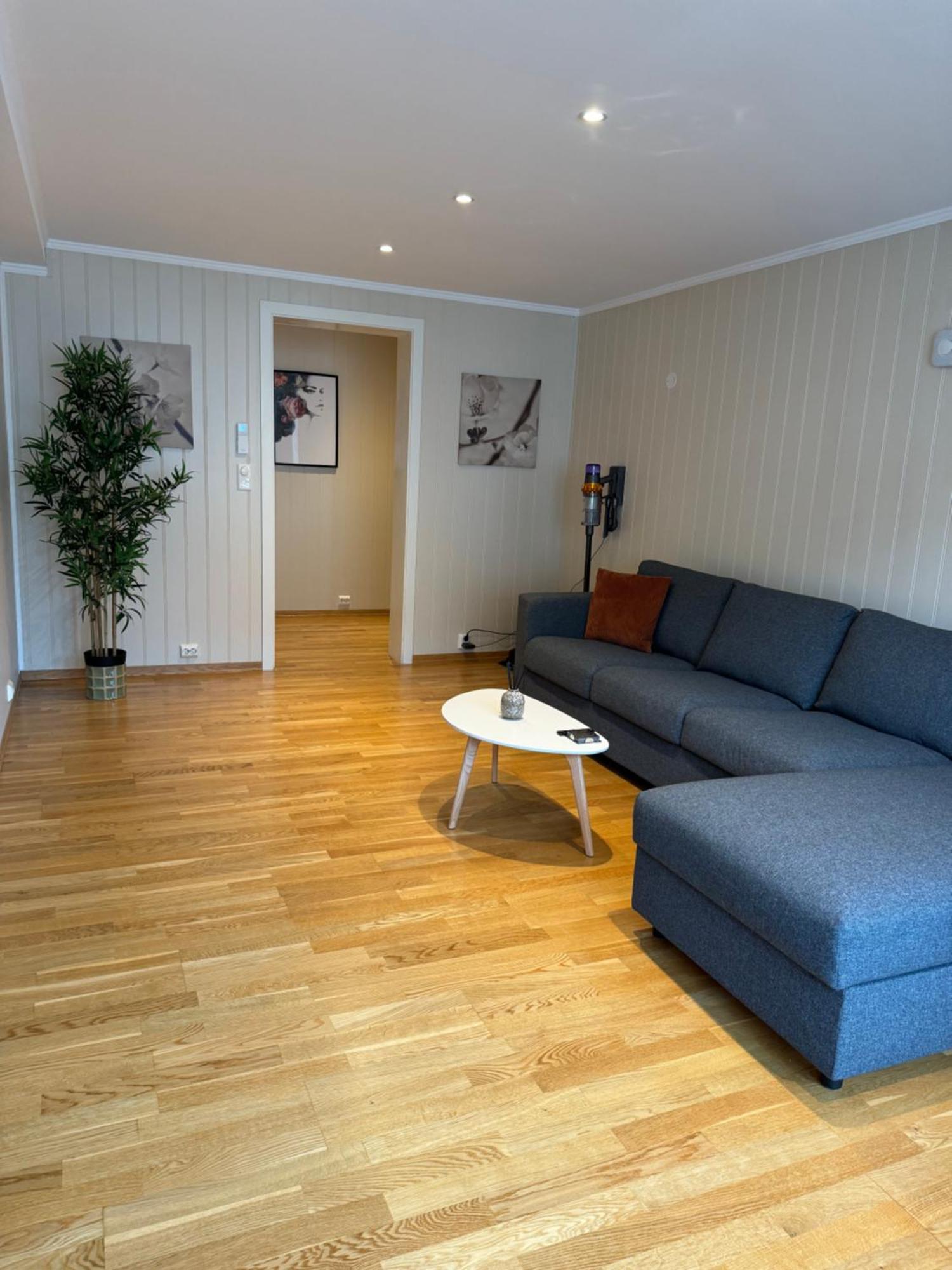 Charming 3-Bedroom Apartment In The Heart Of Kristiansund Luaran gambar
