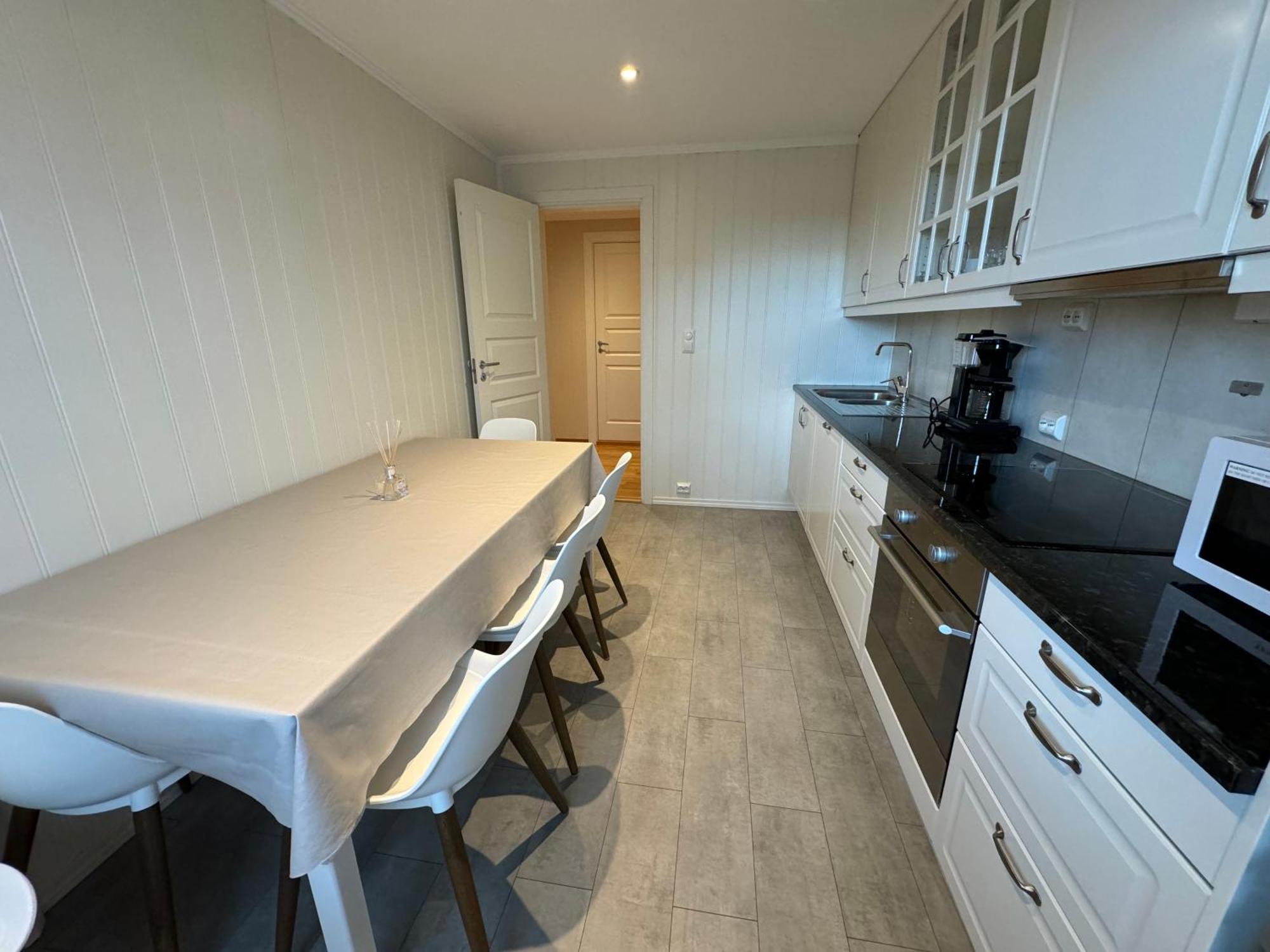 Charming 3-Bedroom Apartment In The Heart Of Kristiansund Luaran gambar